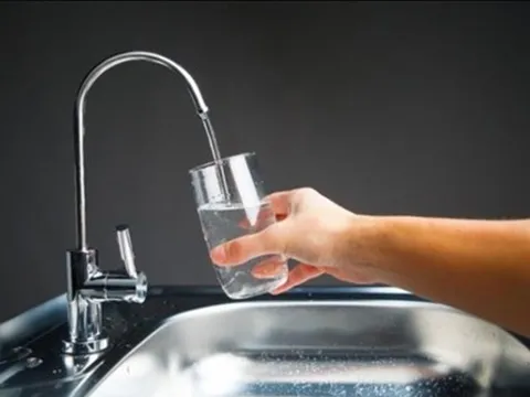 Cảnh giác với chiêu tiếp thị núp bóng kiểm tra mẫu nước