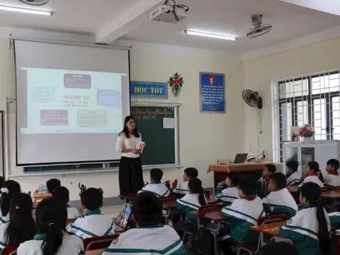 Sắp xếp lại mạng lưới trường học, nâng cao chất lượng giáo dục