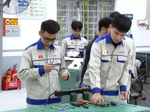 Giáo viên trung học nghề lần đầu có chức danh riêng, đồng bộ với hệ thống chức danh nhà giáo