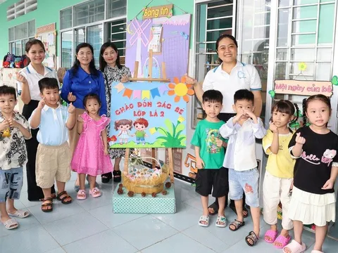 ĐBSCL trước giờ khai giảng: Trường lớp sẵn sàng, học sinh rộn ràng tựu trường