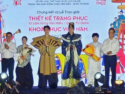 Khi di sản Văn Miếu - Quốc Tử Giám truyền cảm hứng cho thời trang đương đại