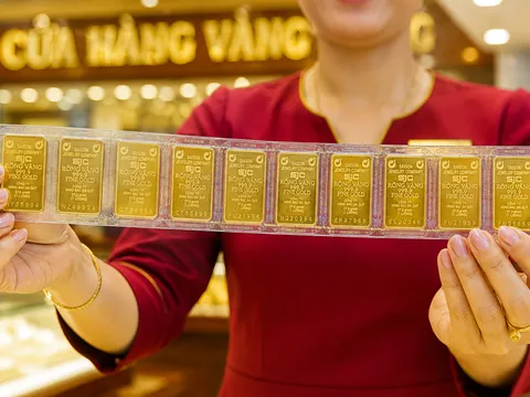 Giá vàng hôm nay (8-9): Tiếp tục giảm