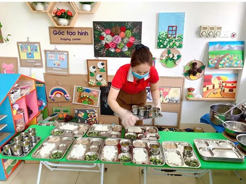 Thủ tướng yêu cầu bảo đảm an toàn, chất lượng bữa ăn nội trú, bán trú trong trường học