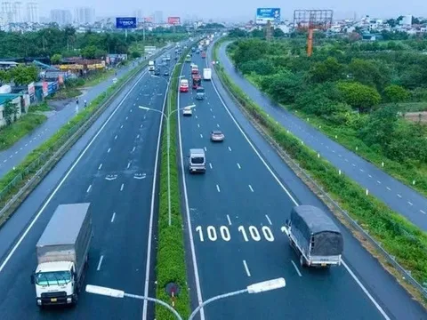 Chính phủ chỉ đạo loạt nhiệm vụ về giao thông, giáo dục, kết nối ASEAN và hạ tầng