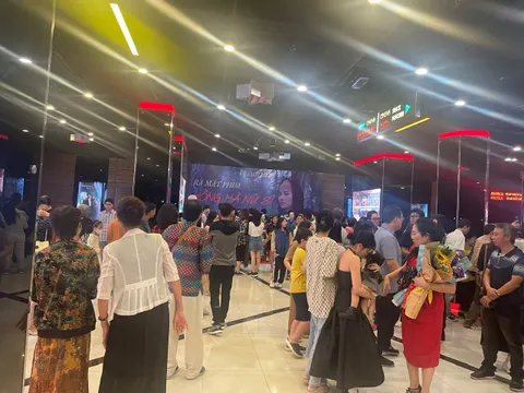 “Hồng Hà nữ sĩ” – bộ phim Lịch sử duy nhất năm 2023 được chiếu tại rạp
