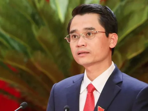 Phó Chủ tịch tỉnh Quảng Ninh Phạm Văn Thành xin thôi chức vụ