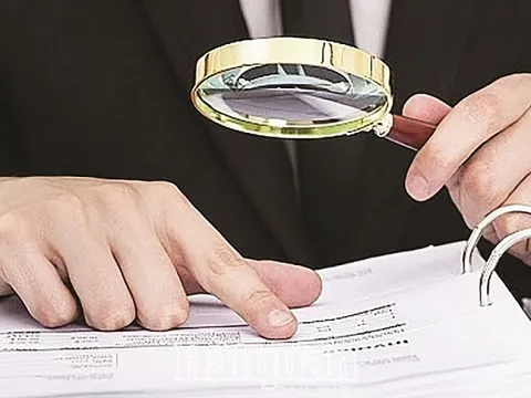 Lỗ 2 năm liên tiếp Cổ phiếu một ngân hàng bị kiểm soát