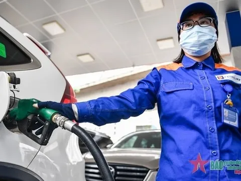 Sau nghỉ lễ, giá xăng chiều nay sẽ giảm?