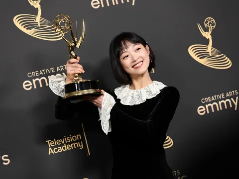 Nữ diễn viên Hàn Quốc đầu tiên đoạt thưởng Emmy danh giá