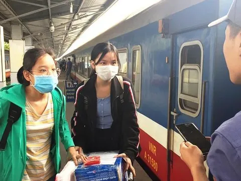 Ngành đường sắt giảm giá vé tàu cho học sinh, sinh viên nhập học