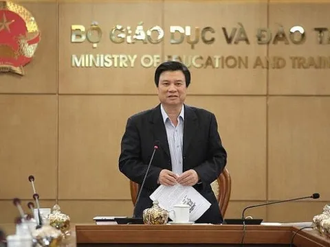 Kéo dài thời gian giữ chức đối với Thứ trưởng Bộ GDĐT Nguyễn Hữu Độ