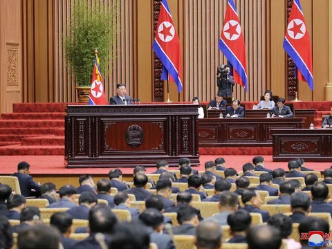Triều Tiên thông qua luật cho phép tấn công hạt nhân phủ đầu