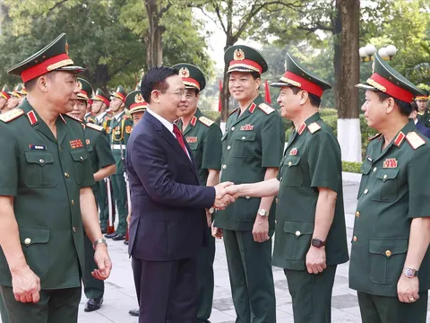[Ảnh] Chủ tịch Quốc hội Vương Đình Huệ dự lễ khai giảng tại Học viện Quốc phòng