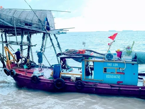 Lập lại kỷ cương trong tổ chức nuôi ngao trên vùng biển Hải Phòng