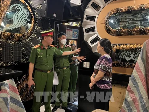Hà Nội: Yêu cầu dỡ toàn bộ thiết bị ở 40 phòng karaoke chưa cấp phép
