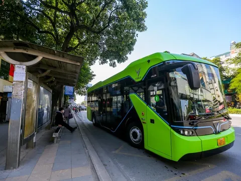 Lộ trình chuyển đổi xe buýt chạy xăng sang xe buýt điện tại các đô thị