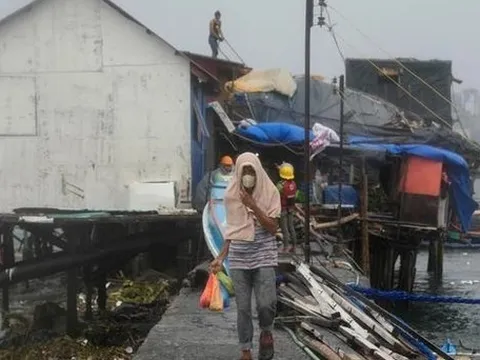 Siêu bão Noru đổ bộ Philippines: 5 người thiệt mạng, nhiều khu vực chìm trong biển nước