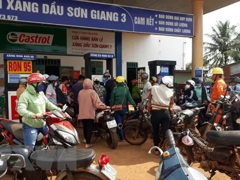Xử lý nghiêm các trường hợp vi phạm trong kinh doanh xăng dầu