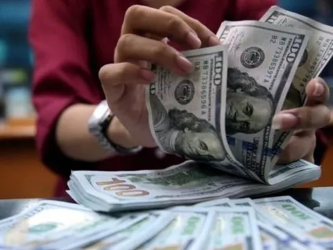 NHNN tăng giá bán USD thêm 490 đồng, cao nhất từ trước đến nay