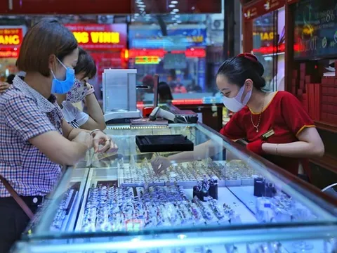 Giá vàng SJC không biến động, tỷ giá trung tâm tăng nhẹ phiên đầu tuần