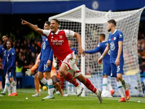 Premier League: Arsenal, Liverpool chiến thắng, M.U bại trận