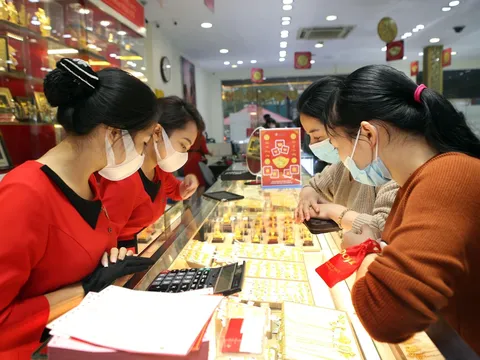 Cùng giảm phiên đầu tuần, giá vàng SJC xuống ngưỡng 67,4 triệu đồng