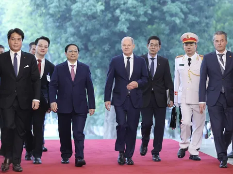 Thủ tướng Phạm Minh Chính chủ trì lễ đón chính thức Thủ tướng CHLB Đức