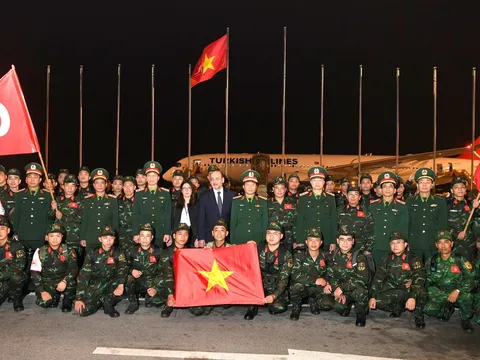 Tổng Tham mưu trưởng tiễn 76 quân nhân Việt Nam tới Thổ Nhĩ Kỳ