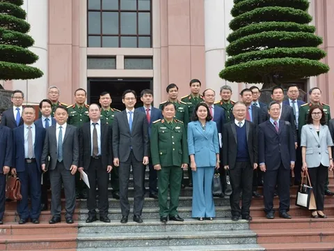 Các đại sứ góp phần thúc đẩy hợp tác quốc phòng giữa Việt Nam với các nước