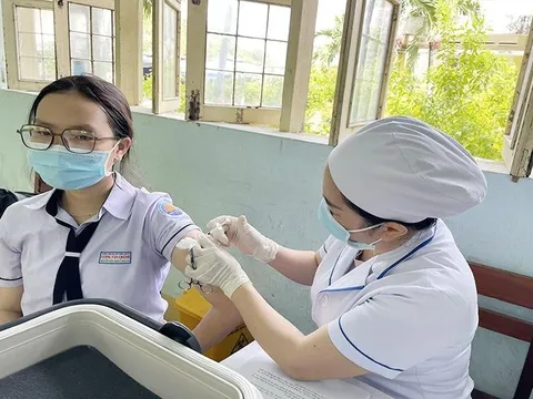 Ngày 12/4, số mắc mới Covid-19 tiếp tục tăng nhanh lên 261 ca