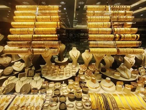 Giá vàng tăng do số liệu tăng trưởng kinh tế Mỹ thấp hơn dự báo