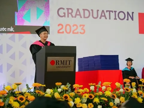 Thủ khoa xuất sắc ĐH RMIT từng bị chê không có khả năng học tiếng Anh