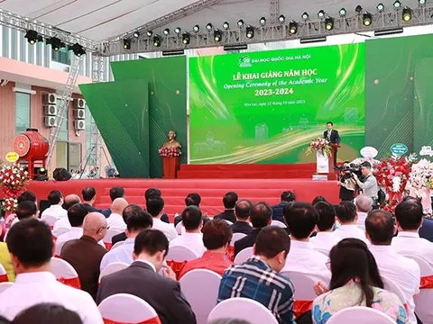 Chuyển mình mạnh mẽ trở thành đô thị đại học xanh