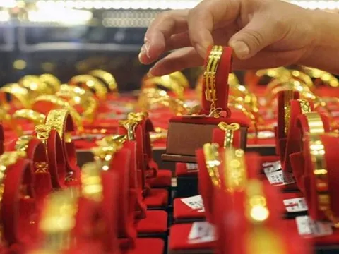 Giá vàng ngày 21/3: Thế giới lập đỉnh mới, trong nước tăng hơn nửa triệu đồng/lượng