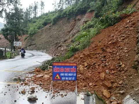 Ngày 16/8, mưa lớn cục bộ ở nhiều khu vực, đề phòng lũ quét, sạt lở