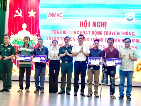 Chung tay vì một Việt Nam không còn bom mìn