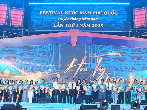 Khai mạc Festival nước mắm Phú Quốc “hồn túy đảo ngọc”