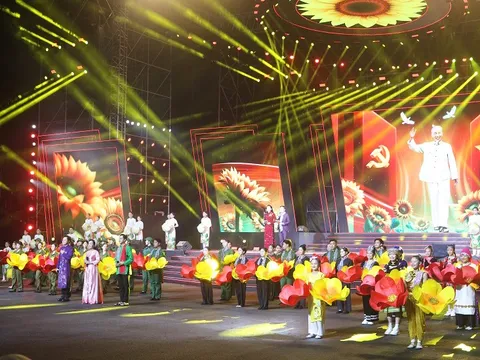 Cần Thơ tưng bừng văn hóa nghệ thuật mừng 80 năm Cách mạng Tháng Tám thành công và Quốc khánh 2/9