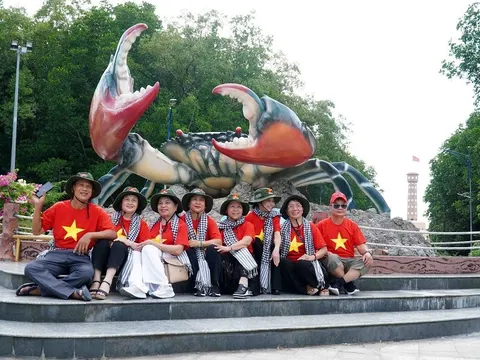 Rộn Ràng “Ngày hội Cua Cà Mau – Lần thứ II năm 2025”: Tôn Vinh Sản Vật “Hương Rừng – Vị Biển”