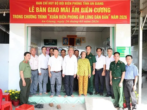 Xuân Biên phòng ấm lòng dân bản tại xã biên giới Vĩnh Xương