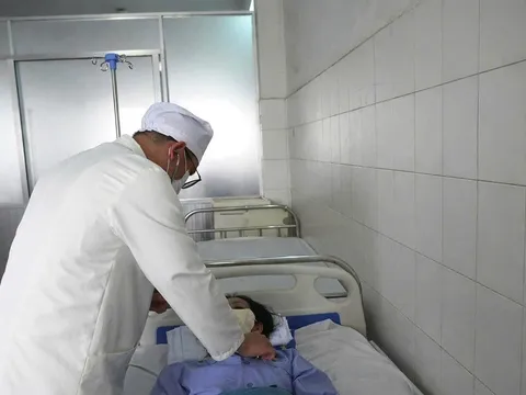 Bệnh viện Đa khoa Trung ương Cần Thơ: Cứu sống bệnh nhân xuất huyết nặng, dùng kỹ thuật bước tiến chuyên sâu trong can thiệp nội mạch