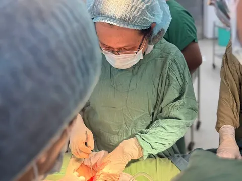 Bệnh viện Phụ sản TP. Cần Thơ: Cứu sống sản phụ mắc bệnh lý tim bẩm sinh Ebstein hiếm gặp biến chứng nhịp nhanh thất