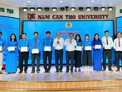 Cần Thơ: Họp mặt kỷ niệm 97 năm Ngày thành lập Công đoàn Việt Nam