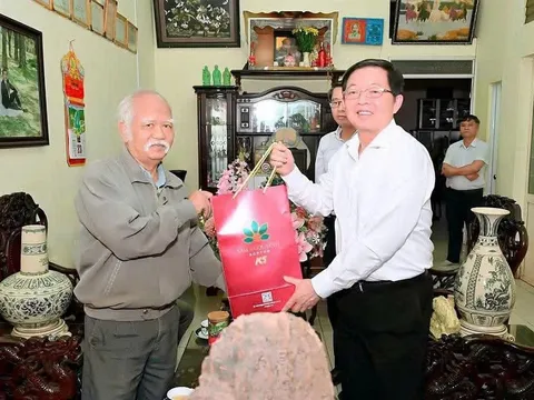 Gia Lai: Phó Thủ tướng Hồ Quốc Dũng thăm, tri ân nguyên lãnh đạo tỉnh Gia Lai