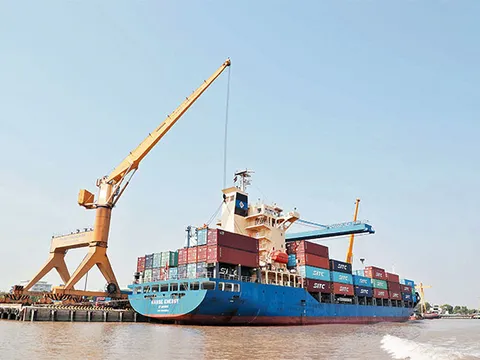 Tiếp tục khôi phục sản xuất, kinh doanh và tăng trưởng xuất khẩu