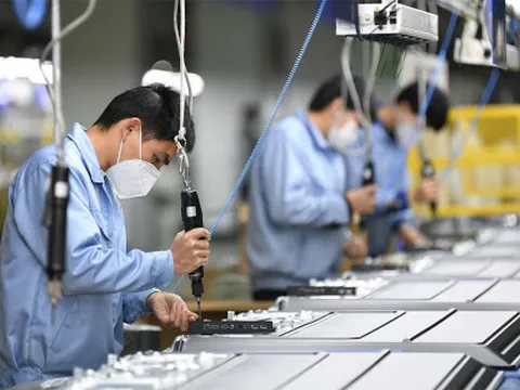Nhiều hiệp hội đề xuất lùi thời điểm tăng lương tối thiểu vùng