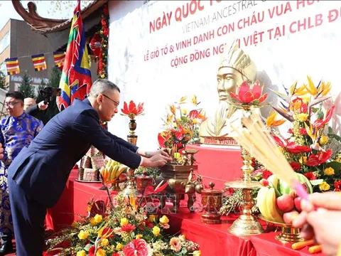 Nét đẹp văn hóa thể hiện sự tôn kính với những bậc tiền nhân khai quốc