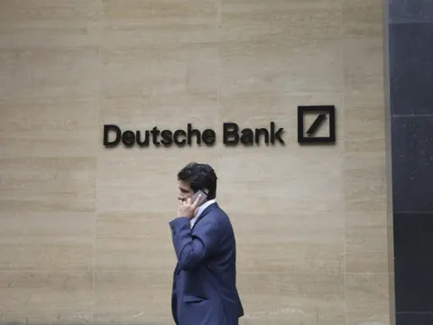 Đức: Khám xét các văn phòng của ngân hàng Deutsche Bank, điều tra hoạt động liên quan rửa tiền