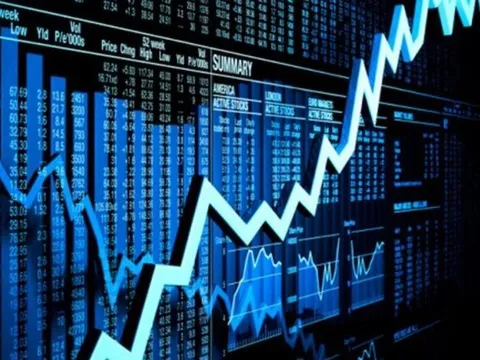 Thủ tướng chỉ đạo các biện pháp ổn định thị trường chứng khoán, trái phiếu doanh nghiệp