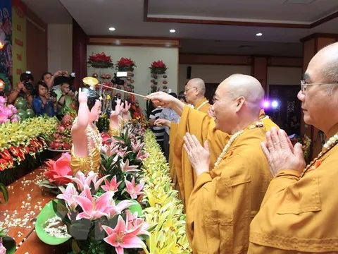 Bảo đảm quyền tự do tín ngưỡng, tôn giáo: Xử phạt chủ yếu là răn đe